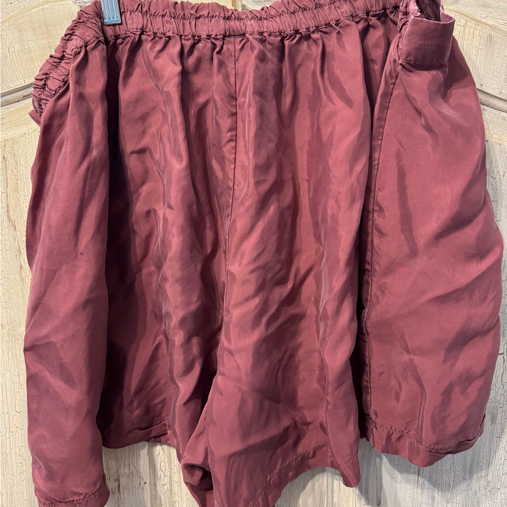 Athleta Calm Cool Short - Picture 3 of 4